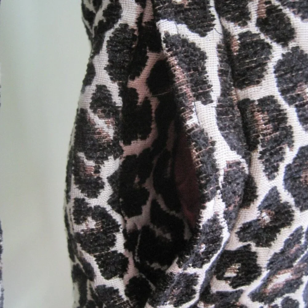 Rue21 Women’s Coat Size Medium Inner Pink with Leopard Print Polyester Lining